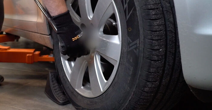 AUDI R8 Spyder 4.2 FSI quattro 2012 Wheel Bearing replacement: free workshop manuals