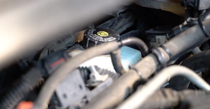 Cómo cambiar Pinzas de Freno en un Opel Astra G t98 2001 - Manuales en PDF y en video gratuitos