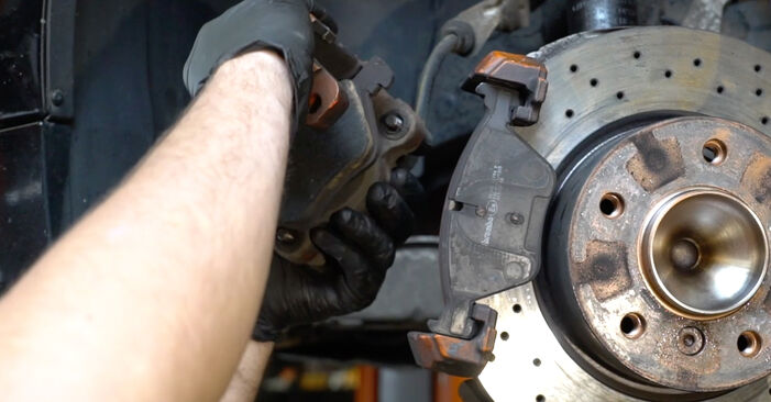 Replacing Brake Pads on BMW F10 2011 520 d by yourself
