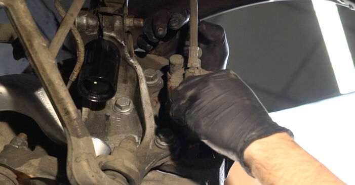 Changing Brake Pads on BMW 5 Saloon (F10) 530d xDrive 3.0 2012 by yourself