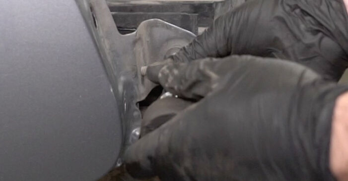 Cómo reemplazar Bomba de Agua + Kit de Distribución en un AUDI A3 Sportback (8PA) 2.0 TDI 16V 2005 - manuales paso a paso y guías en video