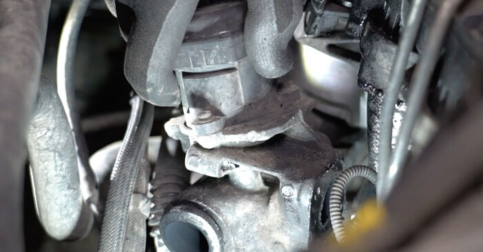 Wie schmierig ist es, selber zu reparieren: AGR Ventil beim Ford C Max DM2 2.0 2009 wechseln – Downloaden Sie sich Bildanleitungen