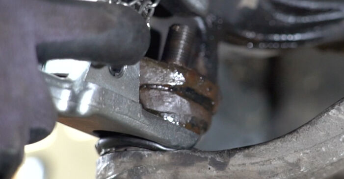 Wie schwer ist es, selbst zu reparieren: Stoßdämpfer Volvo XC70 Kombi 2.4 D 2013 Tausch - Downloaden Sie sich illustrierte Anleitungen