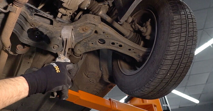 Cómo reemplazar Taco de Motor en un SEAT Ibiza IV Sportcoupe (6J, 6P) 2013: descargue manuales en PDF e instrucciones en video