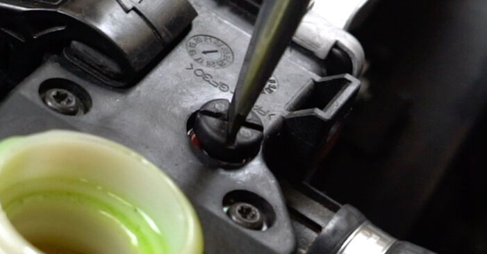 Cómo cambiar Bomba de Agua + Kit de Distribución en un BMW Z3 Coupé (E36) 2002 - consejos y trucos