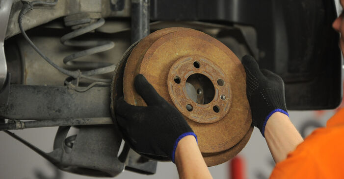 Wie man Bremstrommel beim VW BORA 2012 austauscht – Downloaden Sie sich PDF-Anleitungen und Video-Tutorials