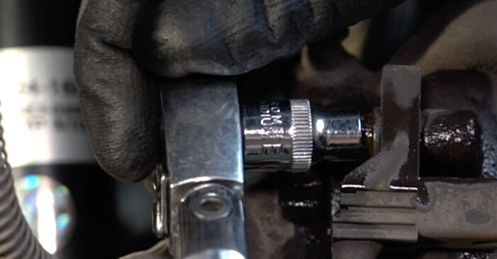 Wie schmierig ist es, selber zu reparieren: Bremsscheiben beim Mercedes S204 C 180 CGI 1.8 (204.249) 2013 wechseln – Downloaden Sie sich Bildanleitungen