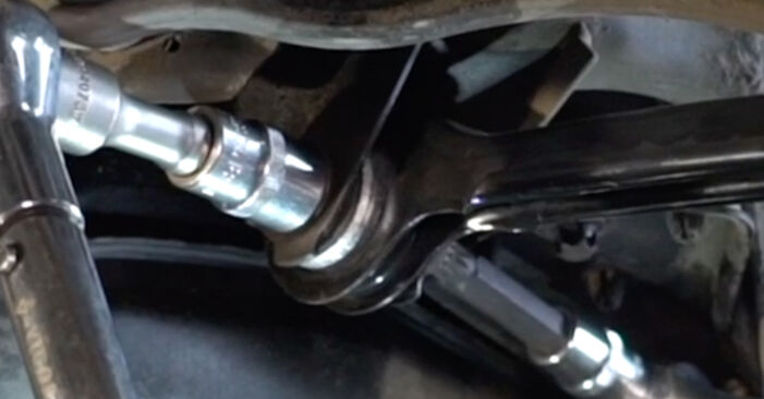 Comment changer Bras de Suspension sur MERCEDES-BENZ Classe E Coupe (C207) 2013 - trucs et astuces
