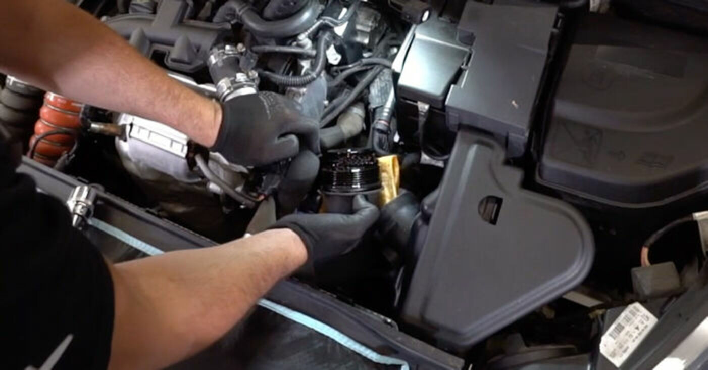 Peugeot 308 Oil Pressure Sensor Location at David Gonzalez blog