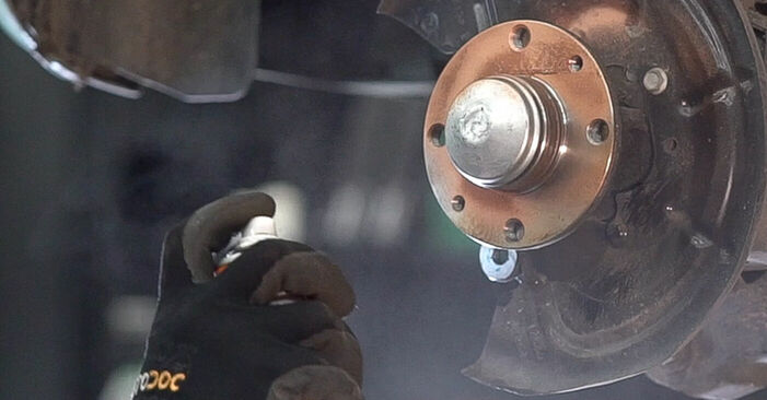 Como trocar Discos de Travão no Fiat 500 312 2007 - manuais gratuitos em PDF e vídeo