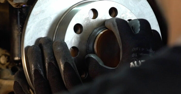 A4 Avant (8E5, B6) 2.5 TDI 2001 Rolamento da Roda manual de substituição de oficina por si mesmo