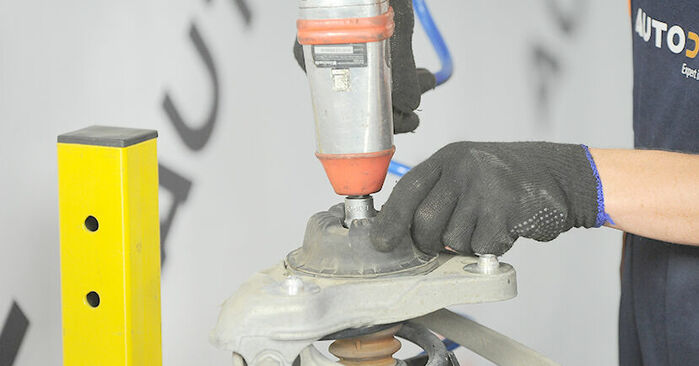 A4 Sedan (8E2, B6) 1.6 2001 Molas manual de substituição de oficina por si mesmo