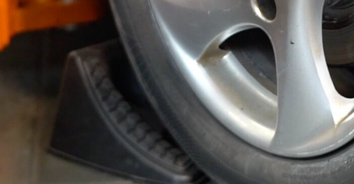 Como trocar Ponteiras de Direcção no Peugeot 206 cc 2d 1998 - manuais gratuitos em PDF e vídeo