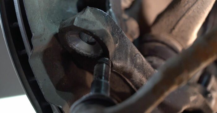 Você precisa saber como substituir Cabeçotes Do Amortecedores no BMW 3 SERIES ? Este manual de oficina gratuito o ajudará a fazer você mesmo