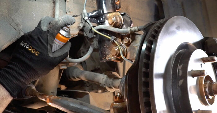 Como remover BMW 3 SERIES 325i 2.5 2004 Cabeçotes Do Amortecedores - instruções online fáceis de seguir