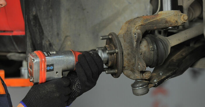 Substituindo Rolamento da Roda em Ford Mondeo bwy 2002 2.0 16V por si mesmo