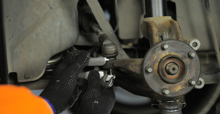 Recomendações passo a passo para a substituição de Ford Mondeo bwy 2005 2.2 TDCi Rolamento da Roda por si mesmo