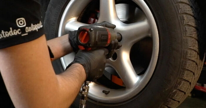 Como trocar Braço De Suspensão no BMW E39 1995 - manuais gratuitos em PDF e vídeo