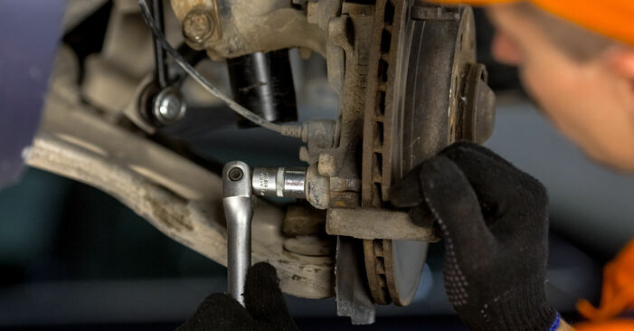 3 Sedan (E46) 316i 1.9 1998 Rolamento da Roda manual de substituição de oficina por si mesmo