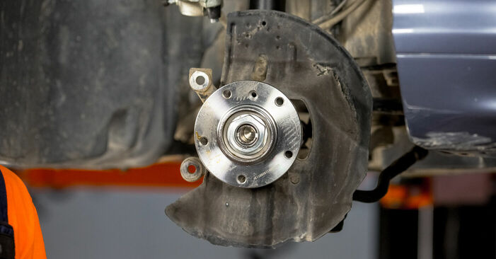 Como substituir Rolamento da Roda no BMW 3 Sedan (E46) 1999: descarregue manuais em PDF e instruções em vídeo