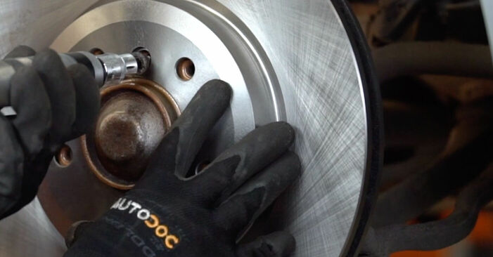 Como substituir Discos de Travão no BMW 3 Touring (E46) 2003: descarregue manuais em PDF e instruções em vídeo