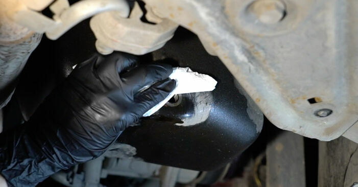 A substituição do Filtro de Óleo no SEAT Ibiza III Hatchback (6L) 1.2 2008 não é mais um problema com o nosso tutorial passo a passo.