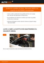 Cómo cambiar: pastillas de freno de la parte delantera - Mercedes W203 | Guía de sustitución