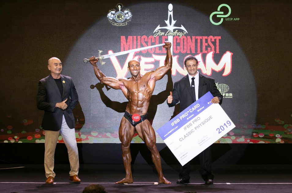 Hossein Rasti one of the Winners at Muscle Contest Vietnam