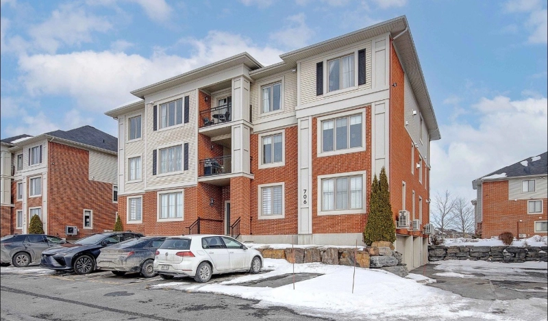 706 Rue des Sureaux Boucherville