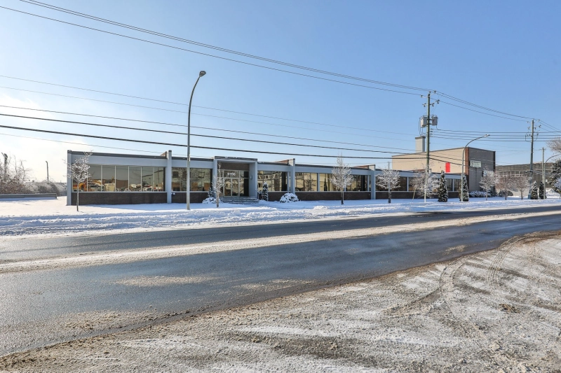 9700 Boul. Parkway Montréal (Anjou)