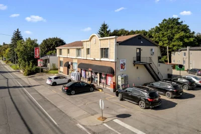 321 325 Ch. St-Louis, Beauharnois J6N 2J8 - Photo 2