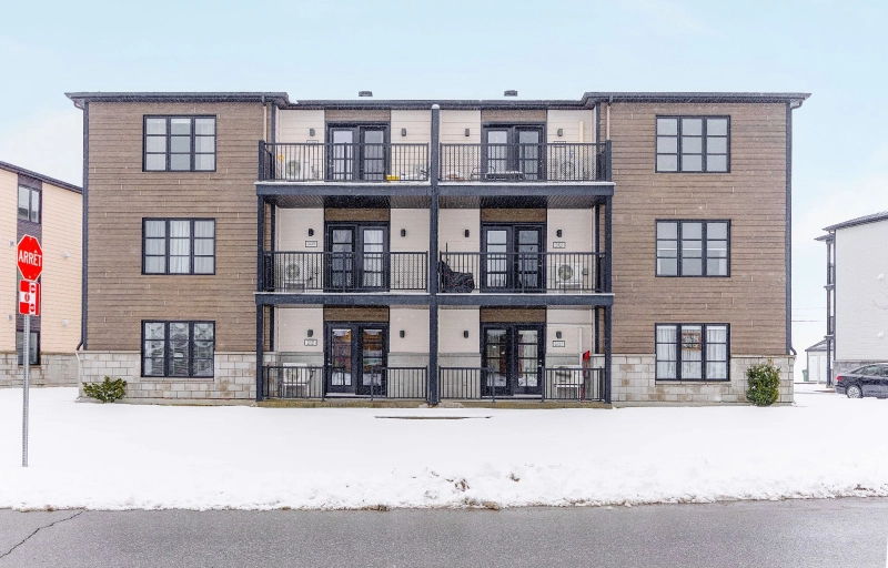 Votre future oasis : un condo moderne et lumineux à Saint-Hyacinthe