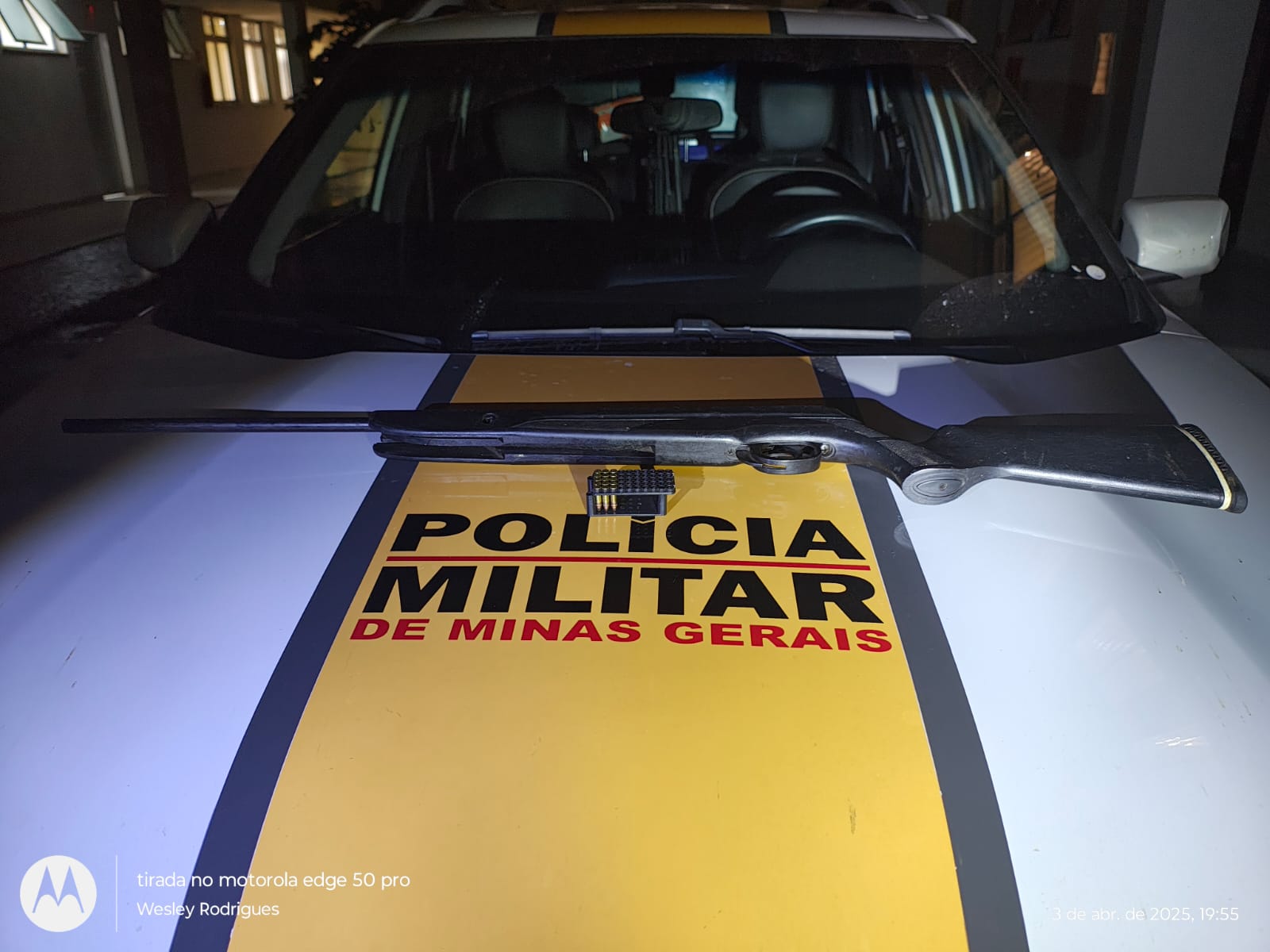 Flagrante na MG-190: homem é preso com arma e munições ilegais