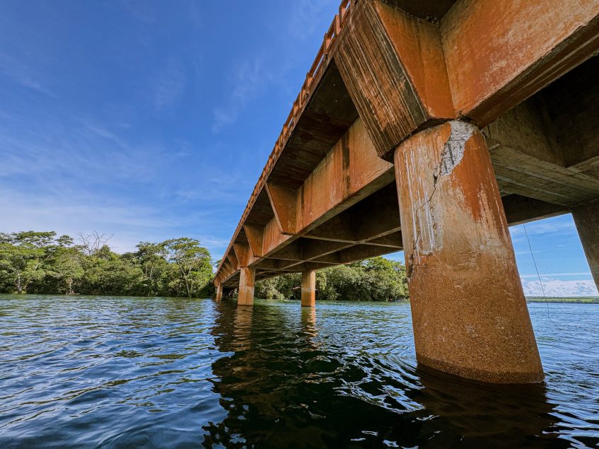Após 40 dias de interdição, obras na ponte que liga MG a SP são iniciadas
