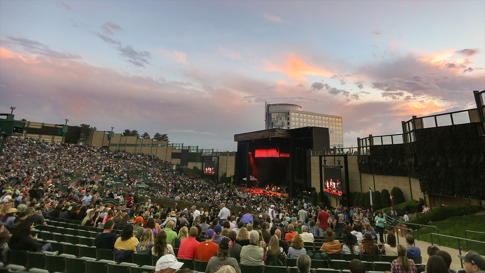 Fiddler S Green Amphitheatre Seating Capacity Matttroy