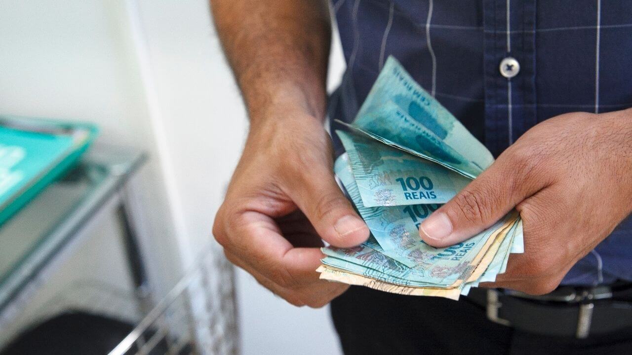 O que é um empréstimo pessoal, consignado e FGTS? Confira as diferenças