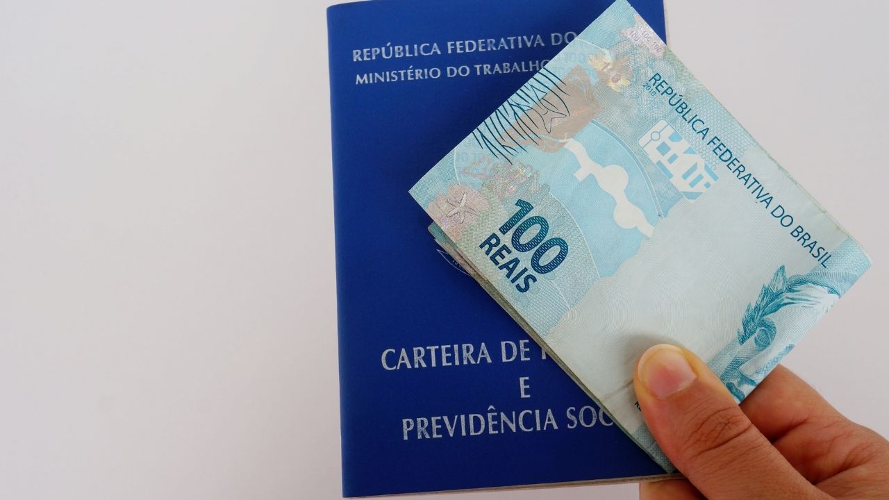 Entenda como funciona o décimo terceiro salário e tire suas dúvidas