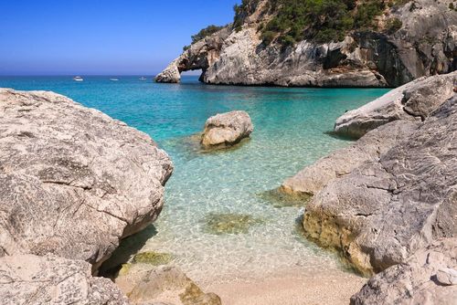 Wo befinden sich die schönsten Strände auf Sardinien?