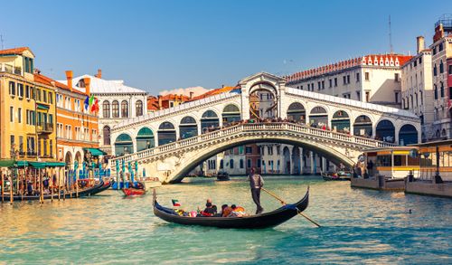 Wandern Sie durch die zeitlose Schönheit von Venedig