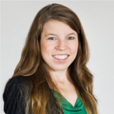 Jenny Lepies - Online- & Podcast-Redakteurin bei MIT Technology Review