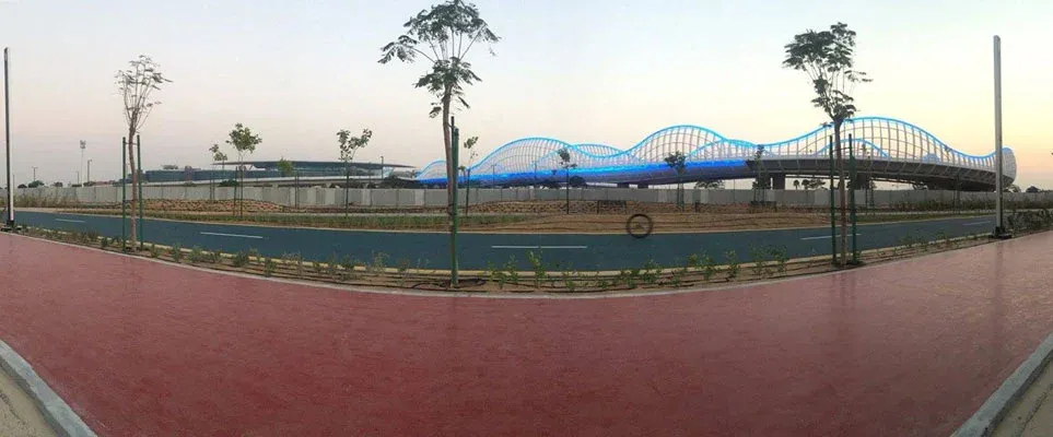 Cycling & Pedestrian Trails