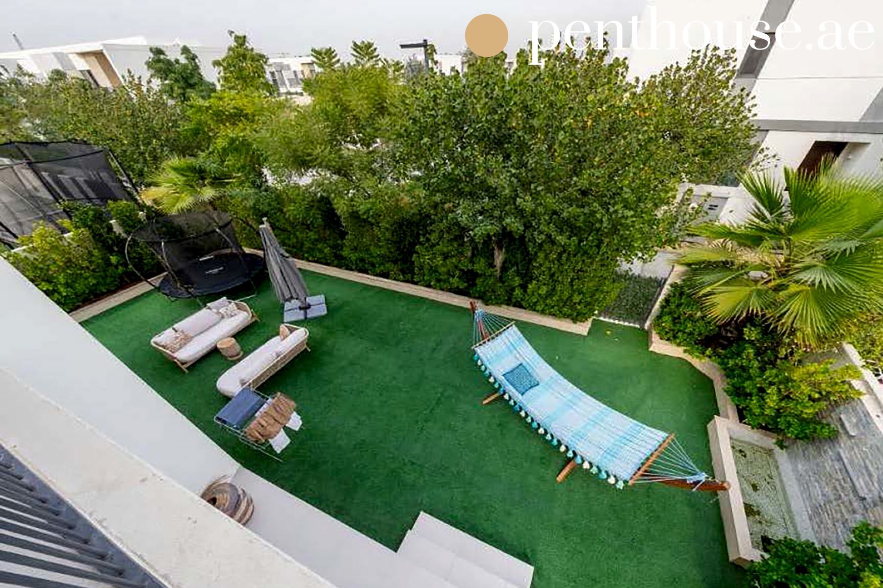 Spacious Villa | Private Garden | Best Offer