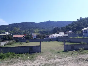 Terreno na Fazenda da Armação