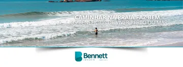 Caminhar na praia faz bem: os benefícios de viver perto do mar