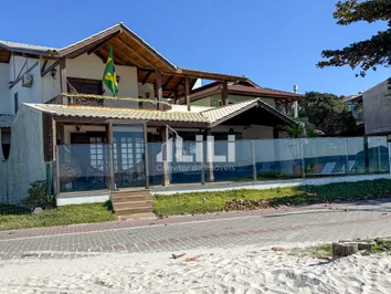 CASA FRENTE MAR BOMBAS