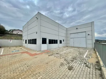 BARRACÃO DISPONÍVEL PARA LOCAÇÃO NO BAIRRO TREVO BARRACÃO DISPONÍVEL PARA LOCAÇÃO NO BAIRRO TREVO