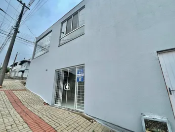 SALA COMERCIAL DISPONÍVEL PARA LOCAÇÃO NO BAIRRO BELA VIS SALA COMERCIAL DISPONÍVEL PARA LOCAÇÃO NO BAIRRO BELA VIS