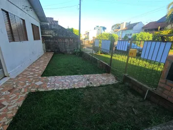 CASA DISPONIVEL PARA LOCAÇÃO NO CENTRO DE CHAPECÓ CASA DISPONIVEL PARA LOCAÇÃO NO CENTRO DE CHAPECÓ