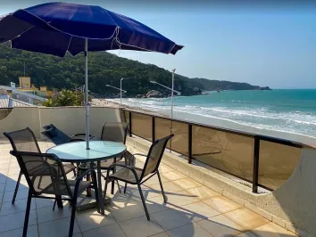 TRIPLEX FRENTE MAR COM PISCINA - 4 DORMITÓRIOS