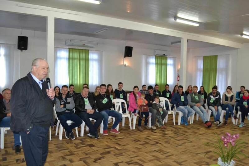 Jovens Cooperativistas participam de Seminário-49.jpg